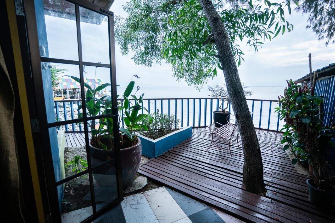 Lost Paradise Resort Batu Ferringhi Extérieur photo