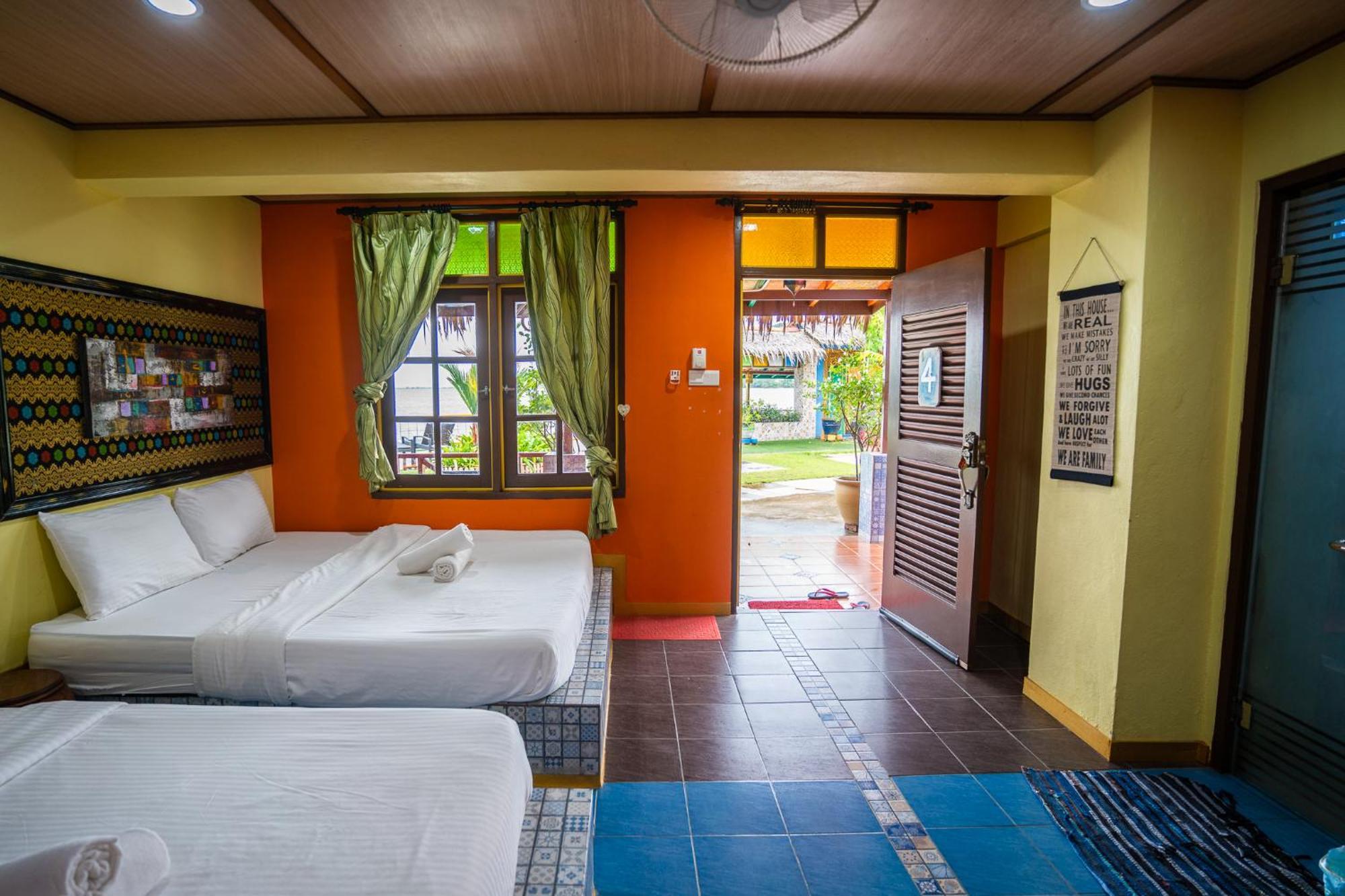Lost Paradise Resort Batu Ferringhi Extérieur photo