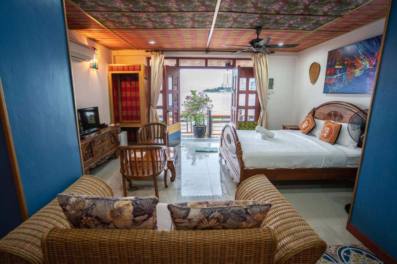 Lost Paradise Resort Batu Ferringhi Extérieur photo
