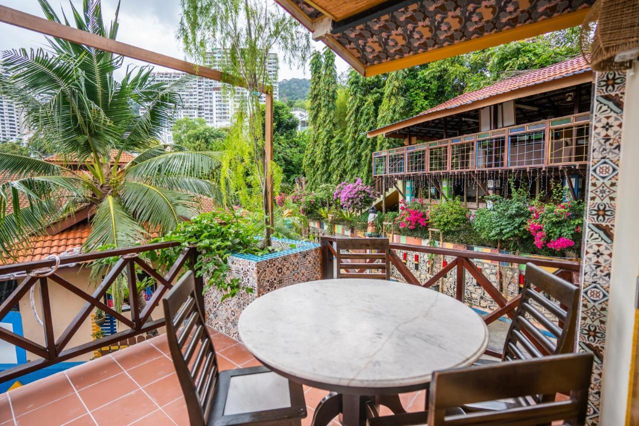 Lost Paradise Resort Batu Ferringhi Extérieur photo