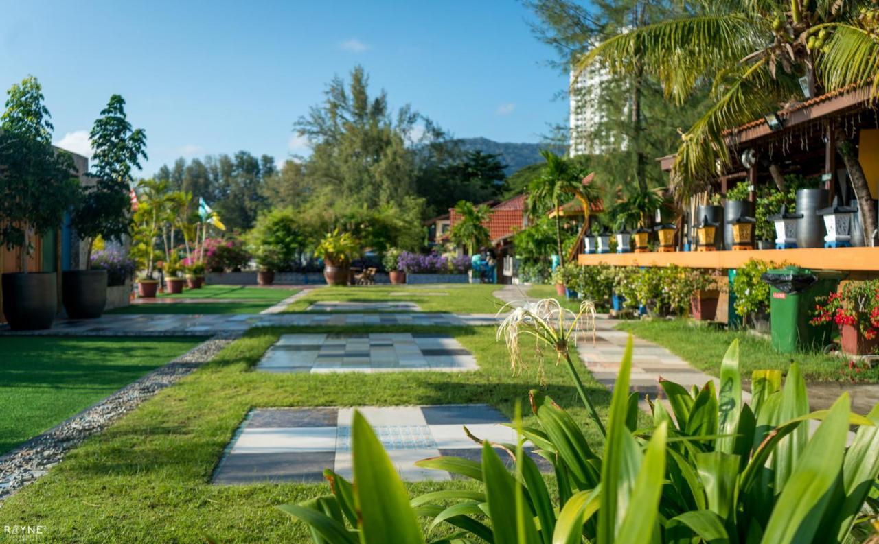Lost Paradise Resort Batu Ferringhi Extérieur photo
